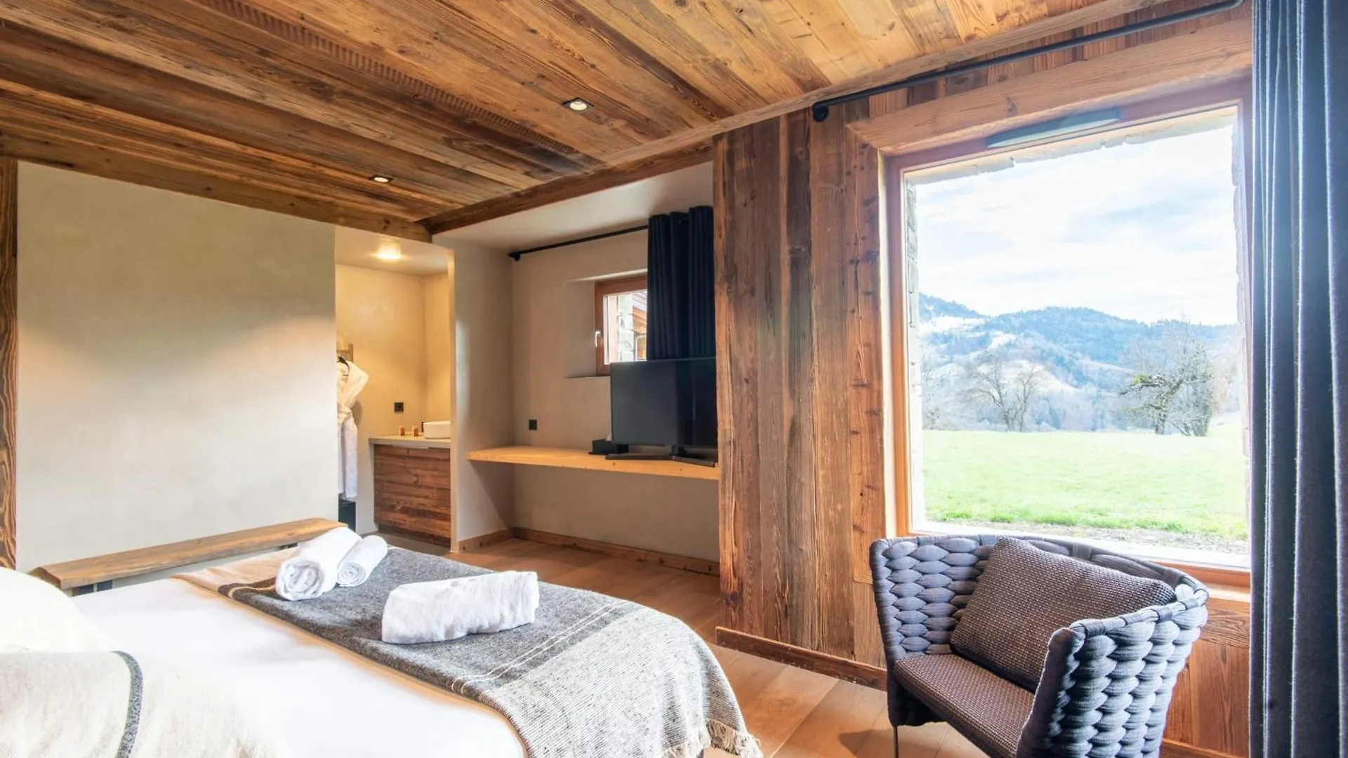 Holiday home Lodge Les Murailles Luxury Unique Alpin Chalet Manigod La Clusaz